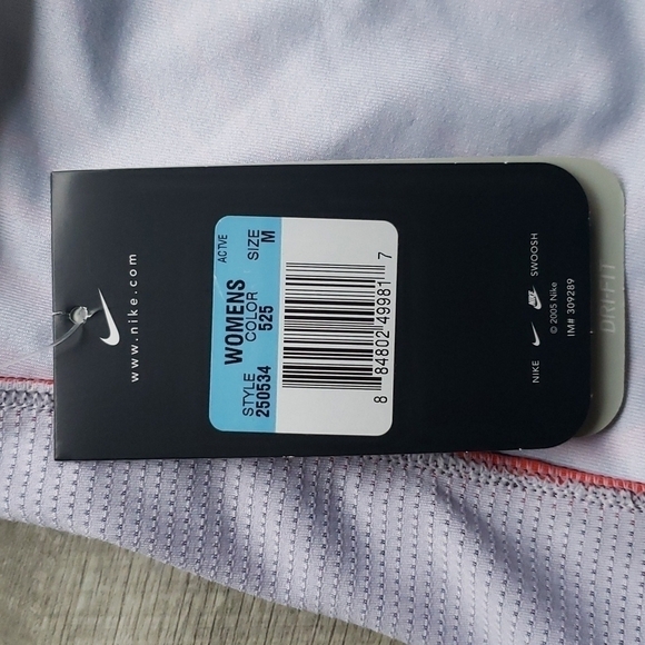 NWT Nike Women Dri-Fit Workout Top Black Red M - Picture 10 of 14